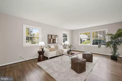 233 E Timonium Rd, Lutherville Timonium, MD 21093 photo 3