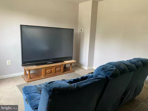 4615 Warren Tree, Baltimore, MD 21229 photo 6