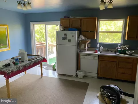 4615 Warren Tree, Baltimore, MD 21229 photo 3