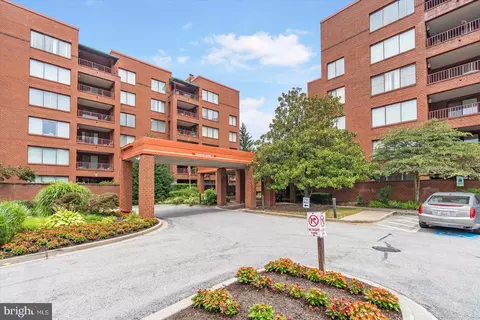 1 Gristmill Ct #604, Pikesville, MD 21208