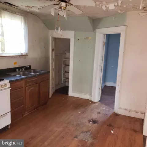 3605 Annapolis Rd, Halethorpe, MD 21227 photo 23