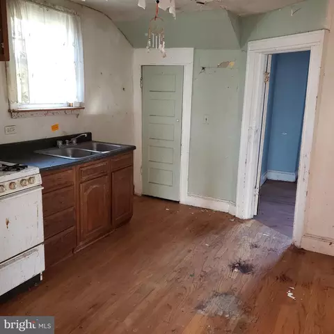 3605 Annapolis Rd, Halethorpe, MD 21227 photo 29
