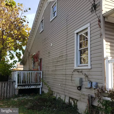 3605 Annapolis Rd, Halethorpe, MD 21227 photo 2