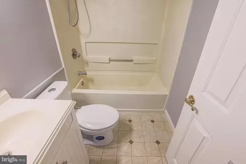 527 Saint Patrick Rd, Baltimore, MD 21206 photo 21