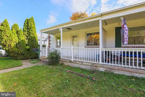 527 Saint Patrick Rd, Baltimore, MD 21206 photo 2