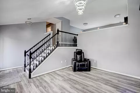 9812 Dee Way, Middle River, MD 21220 photo 5