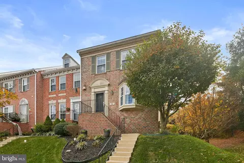 39 Roger Valley Ct, Parkville, MD 21234