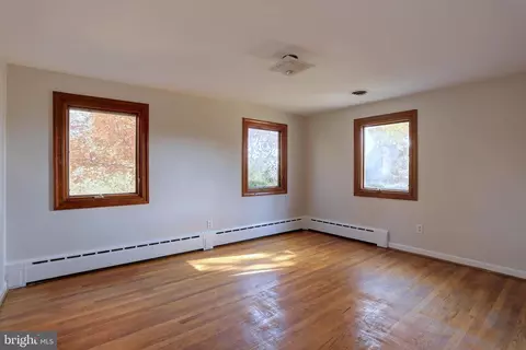 5741 Mineral Ave, Halethorpe, MD 21227 photo 14
