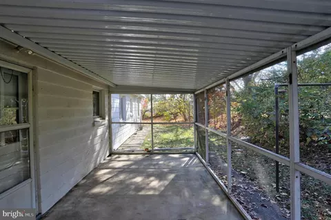 5741 Mineral Ave, Halethorpe, MD 21227 photo 16