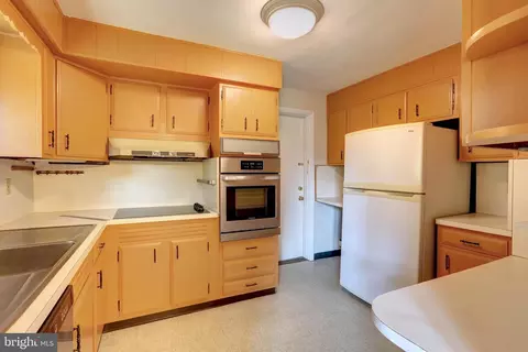 5741 Mineral Ave, Halethorpe, MD 21227 photo 7