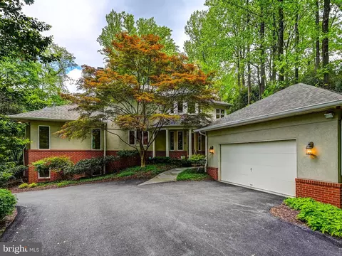 905 Hillstead Dr, Lutherville Timonium, MD 21093