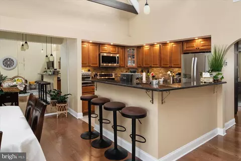 4 Longstream Ct #302, Baltimore, MD 21209 photo 11