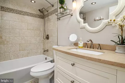 4 Longstream Ct #302, Baltimore, MD 21209 photo 25