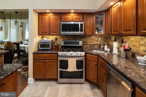 4 Longstream Ct #302, Baltimore, MD 21209 photo 13