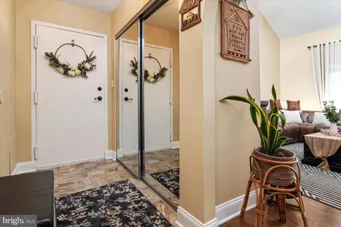 4 Longstream Ct #302, Baltimore, MD 21209 photo 4
