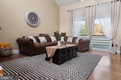 4 Longstream Ct #302, Baltimore, MD 21209 photo 7