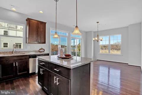 Kitchen - 2035 Case Rd, Dundalk, MD 21222 photo 3 of 5