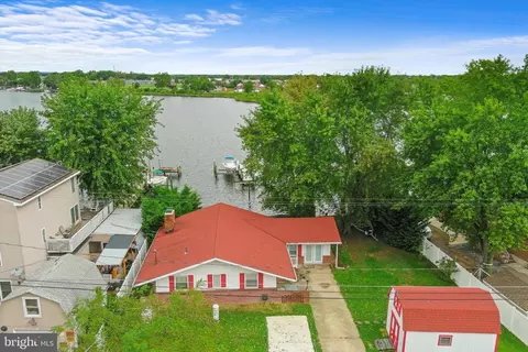 8406 Cove Rd, Dundalk, MD 21222