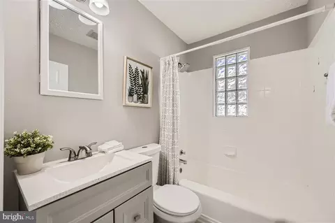 414 Meadow Rd, Baltimore, MD 21206 photo 23