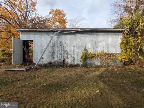 5223 Benson Ave, Halethorpe, MD 21227 photo 31