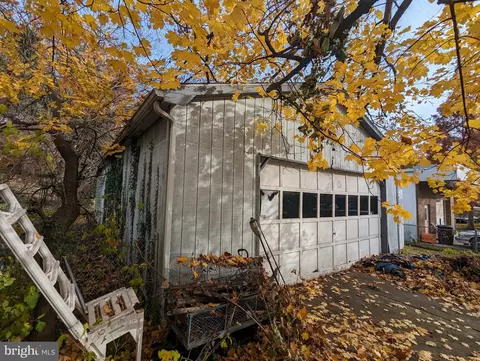 5223 Benson Ave, Halethorpe, MD 21227 photo 3
