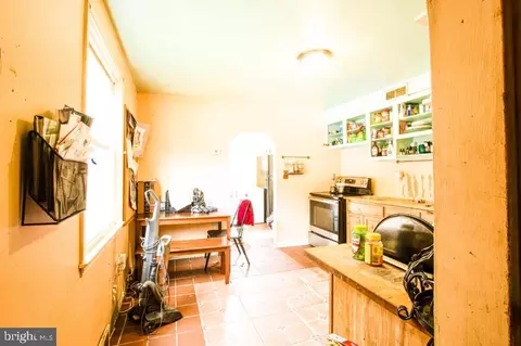 719 Wampler Rd, Middle River, MD 21220 photo 8