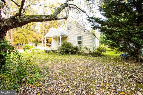 719 Wampler Rd, Middle River, MD 21220 photo 2