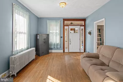 Living - 207 Wampler Rd, Middle River, MD 21220 photo 2 of 2