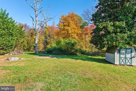 Exterior - 207 Wampler Rd, Middle River, MD 21220 photo 7 of 8