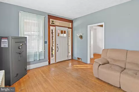 Living - 207 Wampler Rd, Middle River, MD 21220 photo 1 of 2