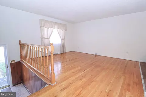 421 Brownell Rd, Middle River, MD 21220 photo 3