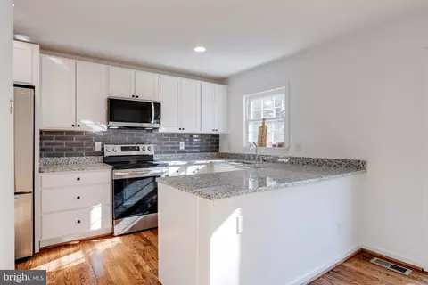 15 Bridgeview Ct, Nottingham, MD 21236 photo 13