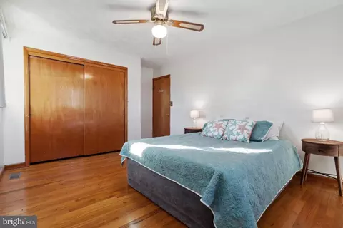Bedroom - 2446 Lodge Farm Rd, Sparrows Point, MD 21219 photo 4 of 7