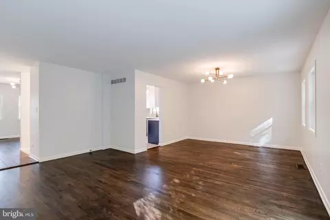 2305 Sugarcone Rd, Baltimore, MD 21209 photo 7