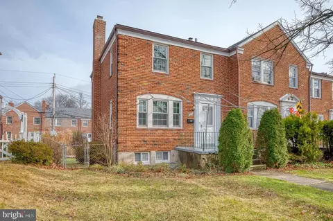 325 Stratford Rd, Catonsville, MD 21228