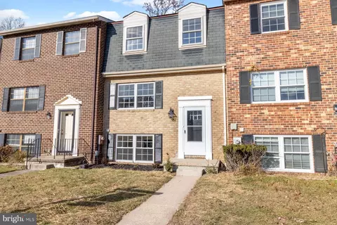 34 Golden Hill Ct, Catonsville, MD 21228