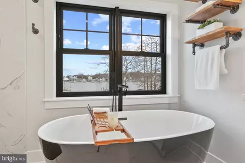 Bath - 3505 Beach Rd, Middle River, MD 21220 photo 6 of 8