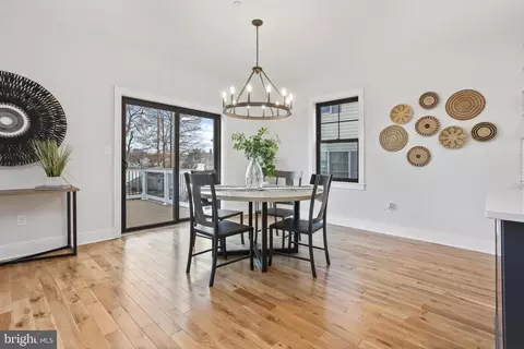 Dining - 3505 Beach Rd, Middle River, MD 21220 photo 2 of 4