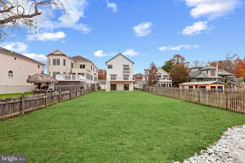 Exterior - 3505 Beach Rd, Middle River, MD 21220 photo 10 of 10