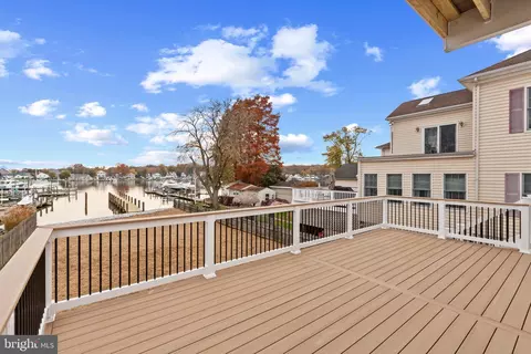 Exterior - 3505 Beach Rd, Middle River, MD 21220 photo 2 of 10