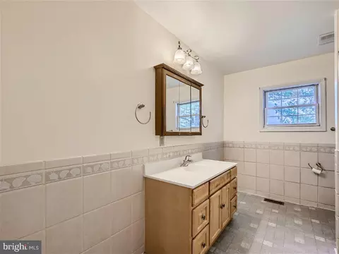 2901 Eastern Blvd, Middle River, MD 21220 photo 14