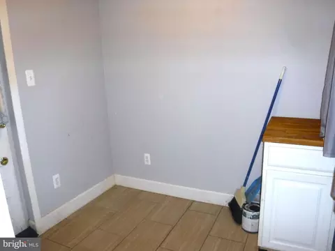 2 Flagship Rd, Dundalk, MD 21222 photo 5