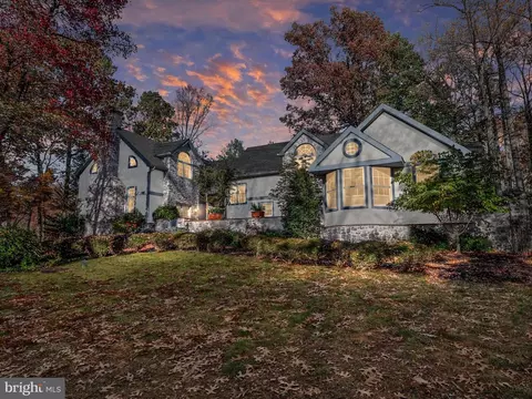13013 Jerome Jay Dr, Cockeysville, MD 21030