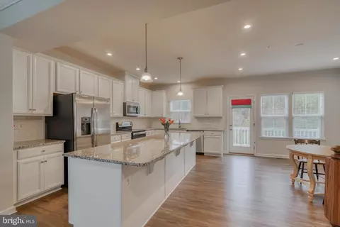 2945 Shaws Rd, Sparrows Point, MD 21219 photo 10