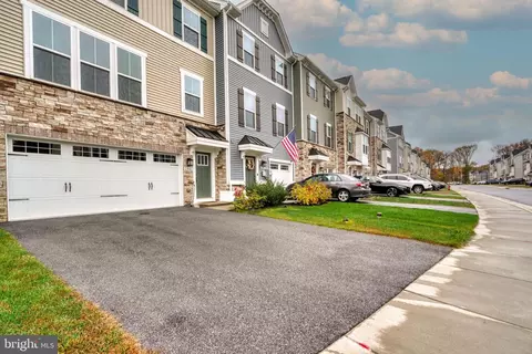 2945 Shaws Rd, Sparrows Point, MD 21219 photo 2