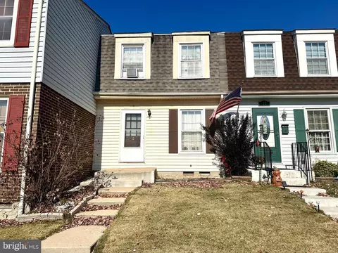 8 Tarland Ct #7D, Nottingham, MD 21236