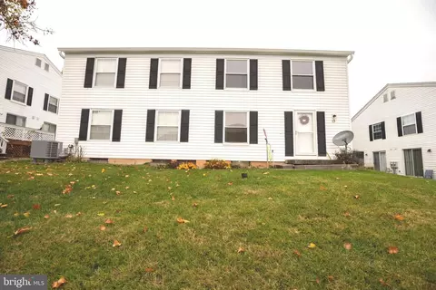 13 Fox Run Ct #C, Reisterstown, MD 21136