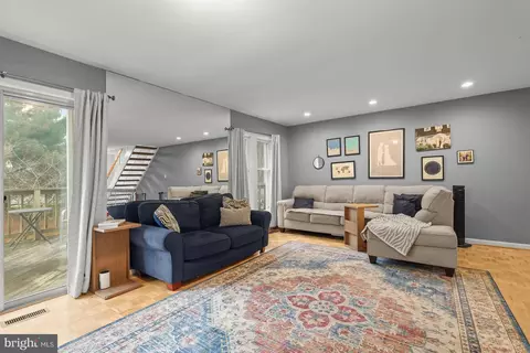 6966 Copperbend Ln, Baltimore, MD 21209 photo 10