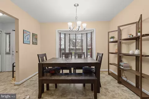 6966 Copperbend Ln, Baltimore, MD 21209 photo 5