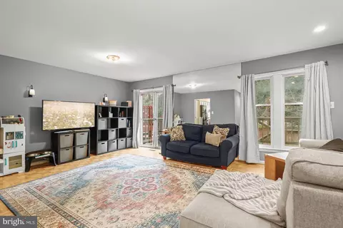 6966 Copperbend Ln, Baltimore, MD 21209 photo 11